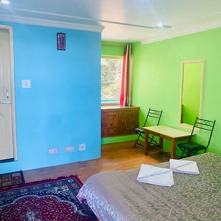 Jagatram Niwas Guesthouse Dharamkot ดารัมซาลา ภายนอก รูปภาพ
