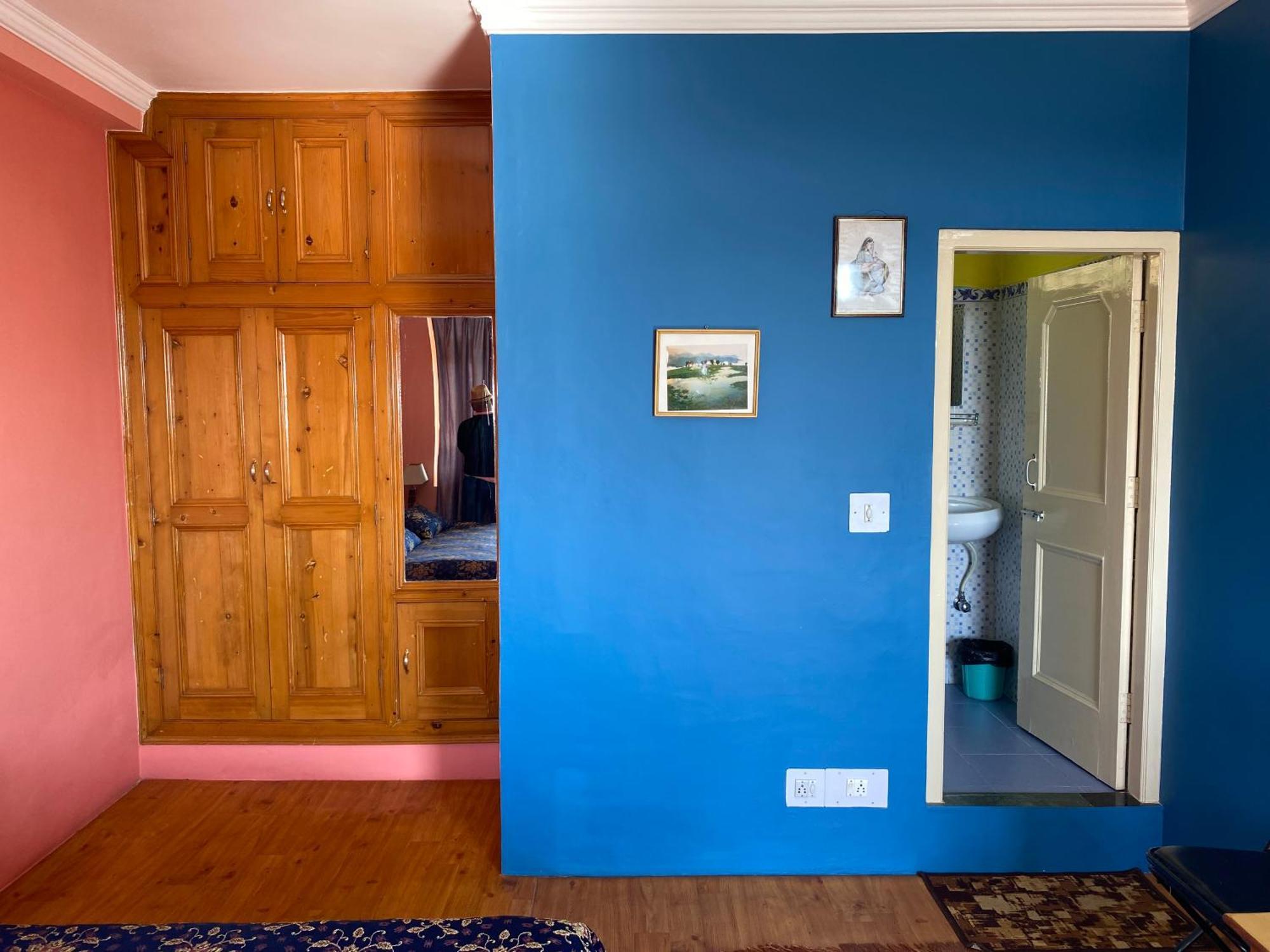 Jagatram Niwas Guesthouse Dharamkot ดารัมซาลา ภายนอก รูปภาพ