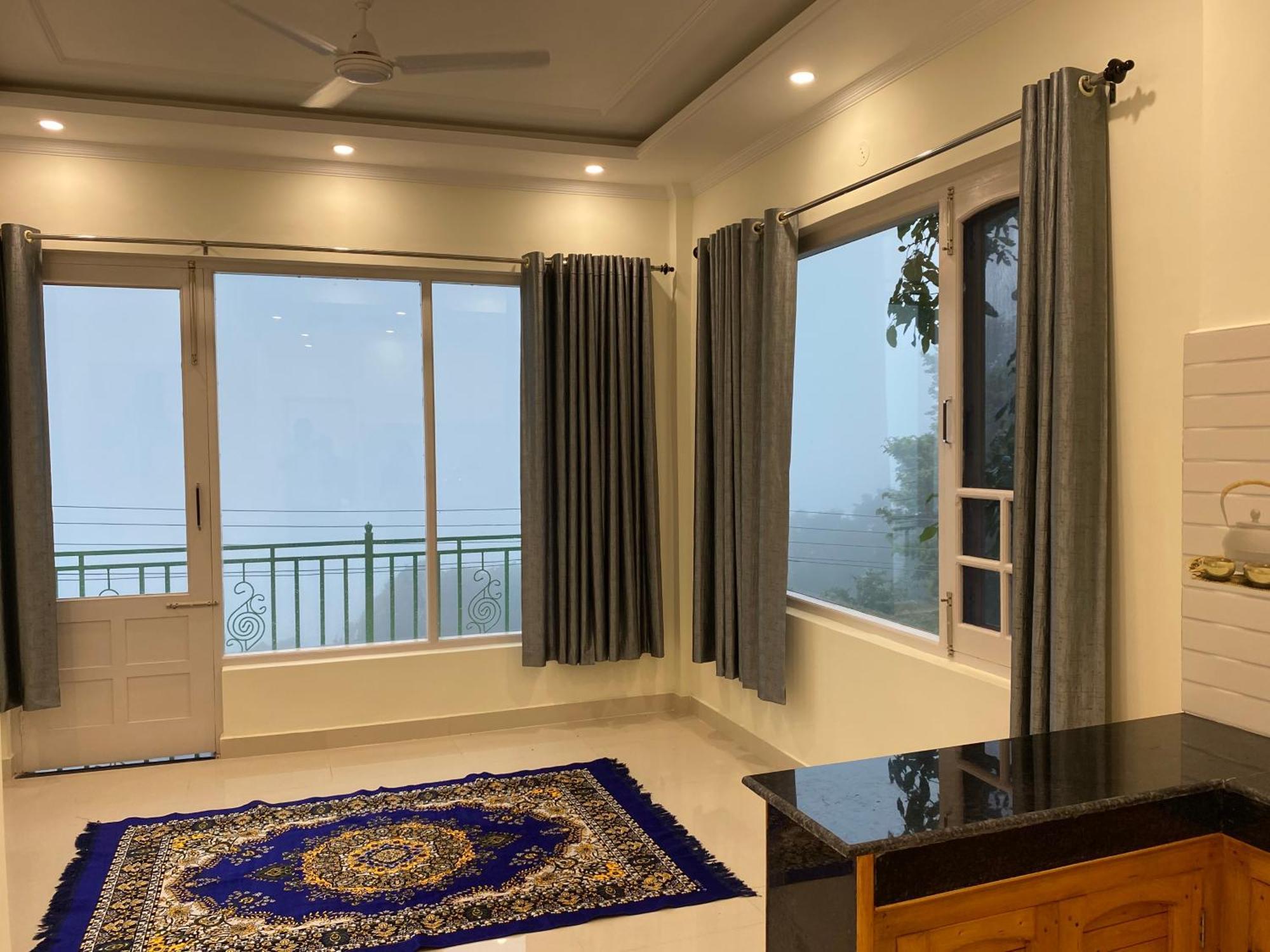 Jagatram Niwas Guesthouse Dharamkot ดารัมซาลา ภายนอก รูปภาพ